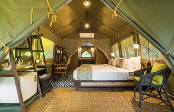 Hintok River Camp At Hellfire Pass