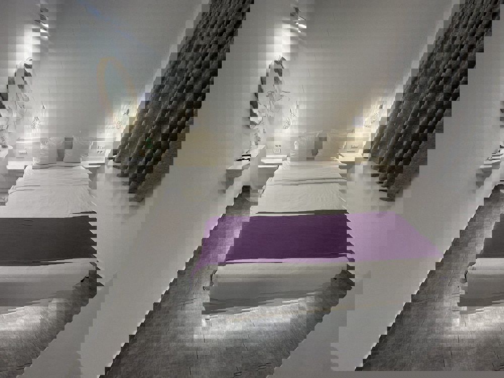 Markakis Studios Fira