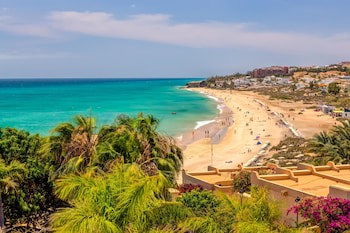 Sbh Taro Beach Hotel