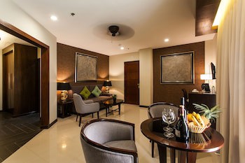 Cebu White Sands Resort And Spa