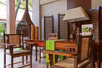 Cebu White Sands Resort And Spa