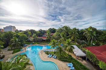 Cebu White Sands Resort And Spa