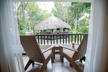 Cebu White Sands Resort And Spa