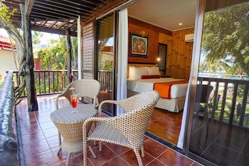Cebu White Sands Resort And Spa