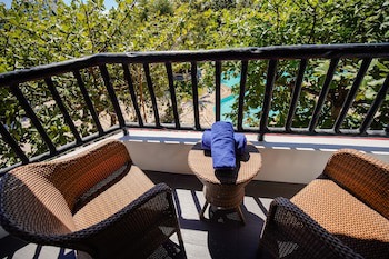 Cebu White Sands Resort And Spa