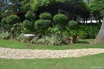 Cebu White Sands Resort And Spa