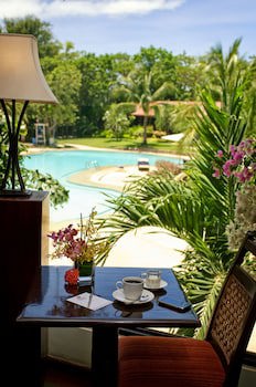 Cebu White Sands Resort And Spa