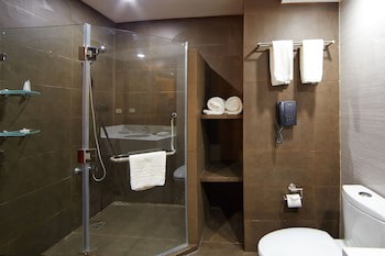 Cebu White Sands Resort And Spa
