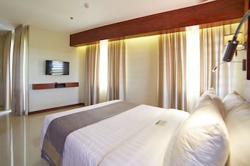 Cebu White Sands Resort And Spa
