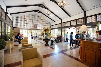 Cebu White Sands Resort And Spa
