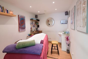 Pearly Grey Ocean Club Apartments & Suites