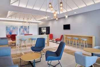Holiday Inn Express Dubai Airport by IHG galeri fotoğrafı