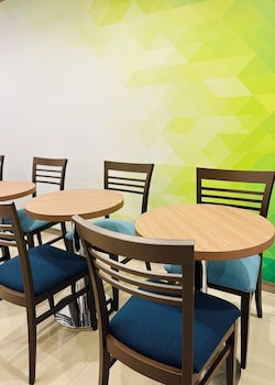 Holiday Inn Express Rosario, An Ihg Hotel
