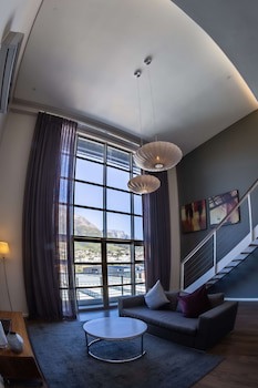 Doubletree By Hilton Cape Town - Upper Eastside