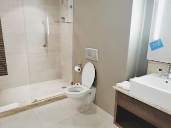Doubletree By Hilton Cape Town - Upper Eastside