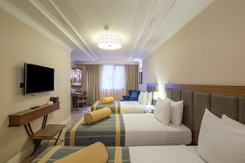 Golden Age Hotel & Spa
