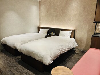 Ginza International Hotel