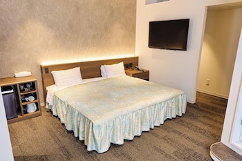 Ginza International Hotel