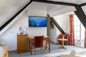 The Red Lion Hotel