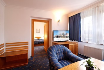 Agh Hotel