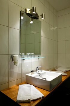 Adels Hotel