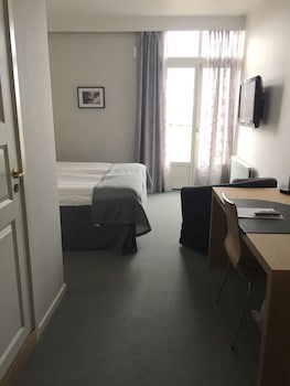 Adels Hotel