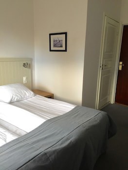 Adels Hotel