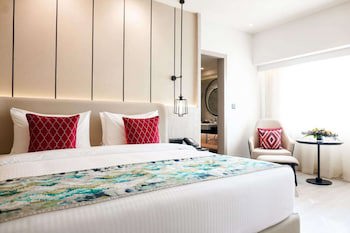 Golden Tulip Lucknow