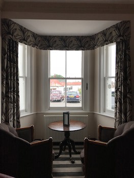 The Links Country Park Hotel
