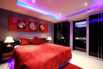 Absolute Bangla Suites (Adults Only)