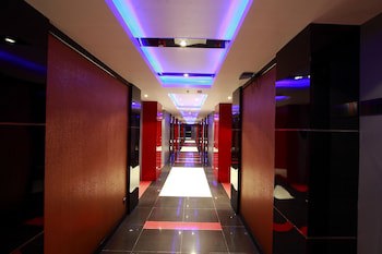 Absolute Bangla Suites (Adults Only)