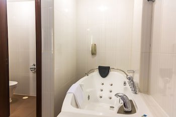 Best Western Premier Accra Airport Hotel