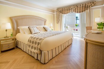 The Regency Hotel, Kuwait