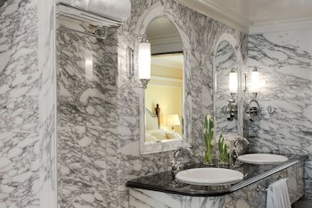 The Regency Hotel, Kuwait