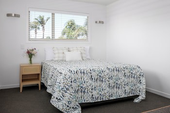 Ocean Beach Motor Lodge