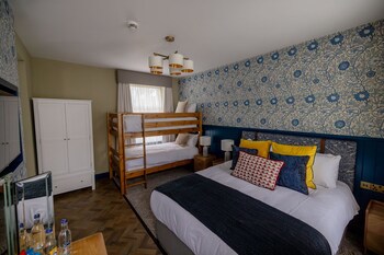 Brisbane House Hotel
