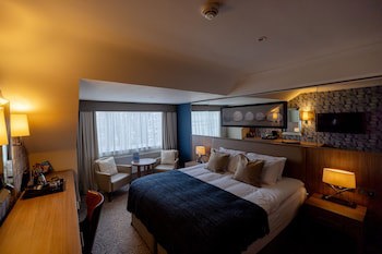 Brisbane House Hotel