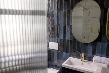 Brisbane House Hotel