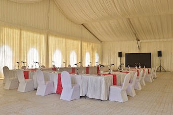Sweetwaters Serena Camp