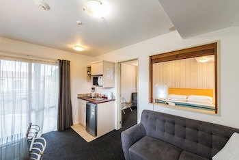 Roma On Riccarton Motel