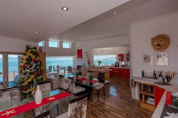 Sea Star Lodge