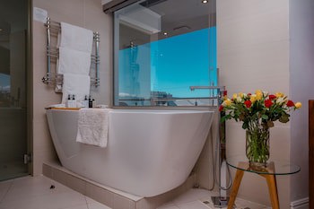 Sea Star Lodge