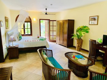 Castello Beach Hotel