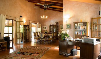 Castello Beach Hotel