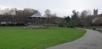 Holly Lodge Guest House