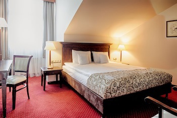 Grand Royal Hotel