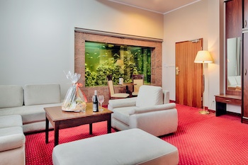 Grand Royal Hotel
