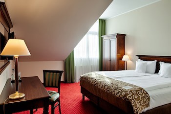 Grand Royal Hotel