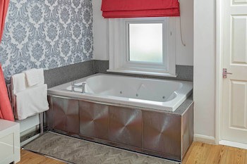 G Boutique Hotel