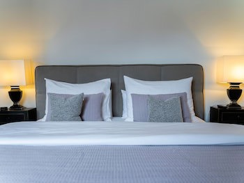 Der Schlosswirt Zu Anif - Biedermeier-Hotel Und Restaurant